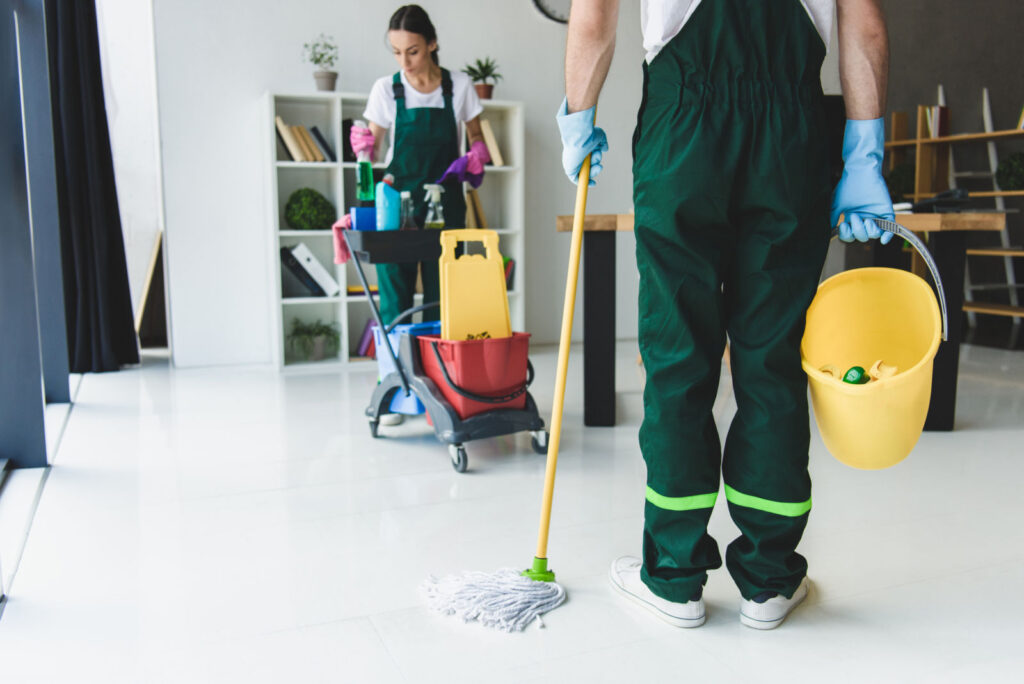 Step-by-Step Professional Cleaning Service Workflow